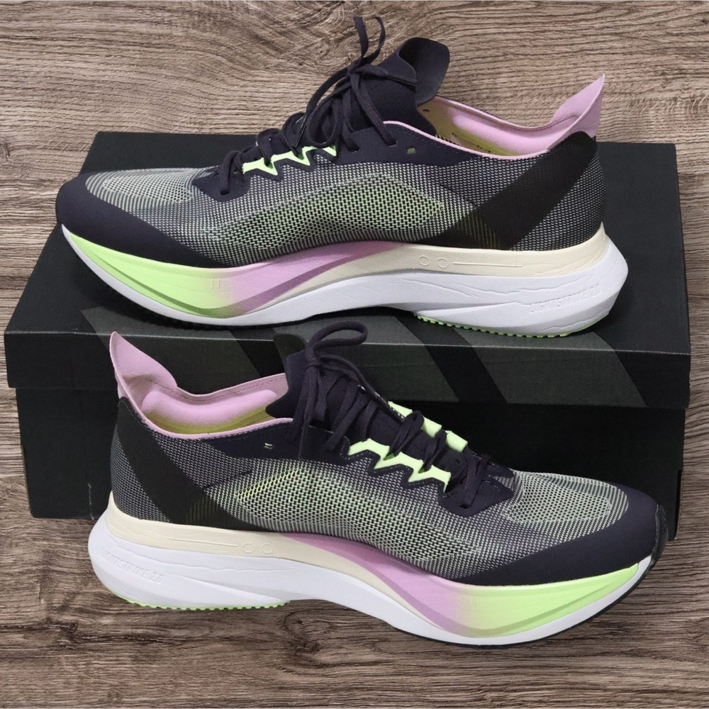 Adidas Adizero Boston 12 IG3319 Running Shoes size 12 Gray Green Pink  Black - Picture 2 of 16